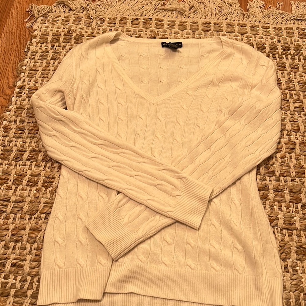 White V neck sweater! great for layering!